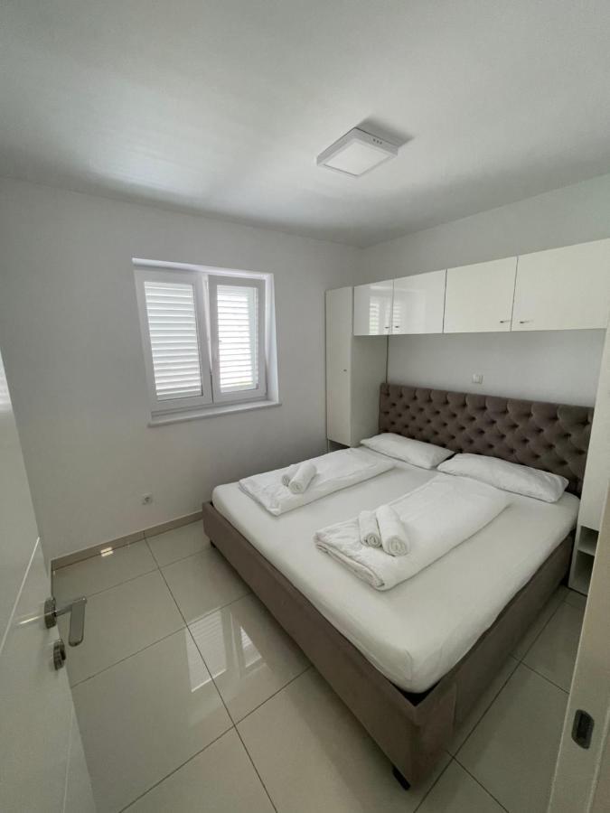 Villa San Antonio-Exclusive Apartments 바슈카 외부 사진